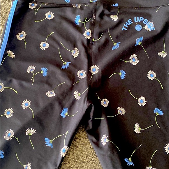 The Upside Leggings - Picture 4 of 7